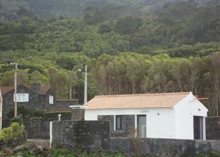 Casa Da Poca Branca * Prainha (Sao Roque do Pico)